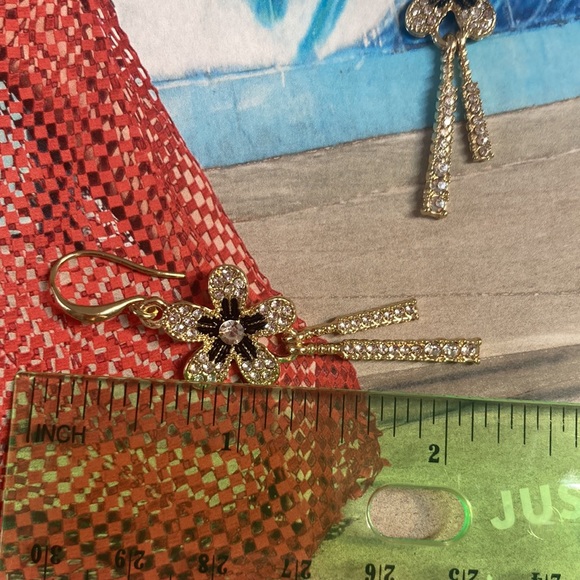 Flower Earrings Gold Plated - Picture 5 of 5